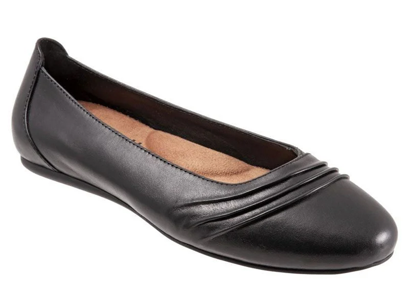 Softwalk Safi - Women's Flat Black (001)