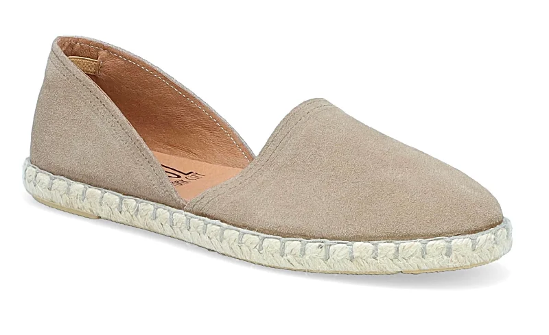 Women Carmena Flat Shoe In Tan